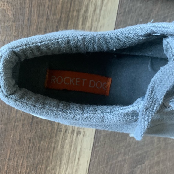 Gray Men’s Rocket Dog Sneakers - Picture 5 of 8
